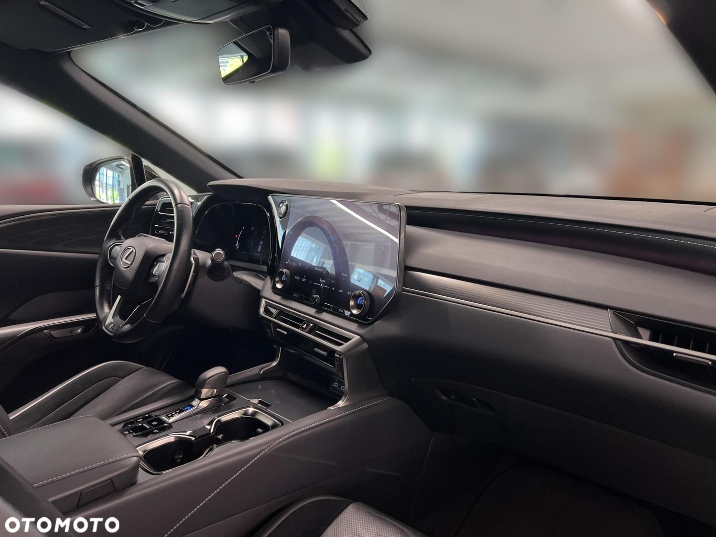Lexus RX - 4