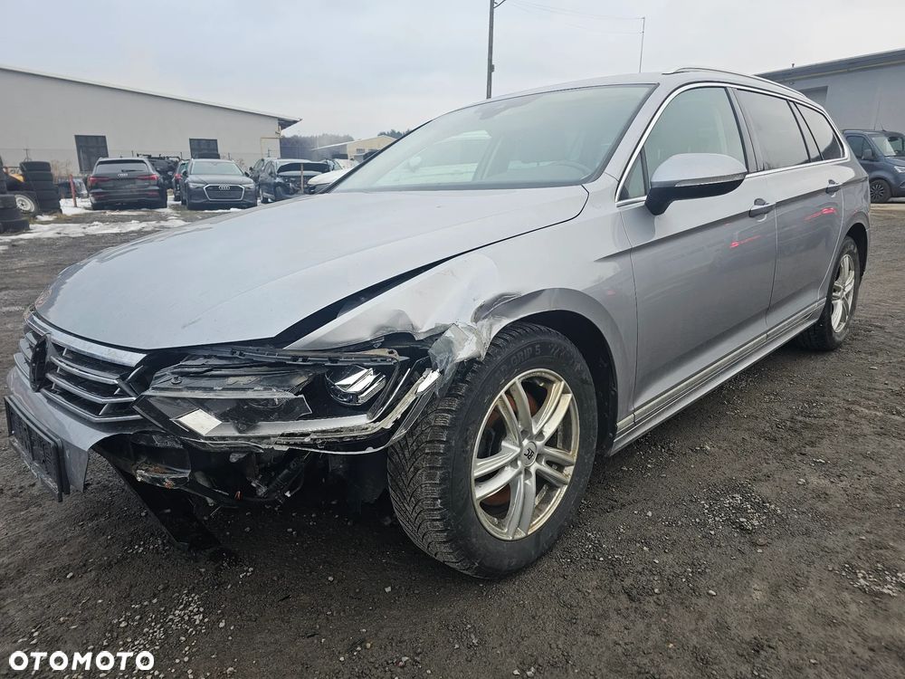 Volkswagen Passat 2.0 TDI SCR DSG Highline - 3