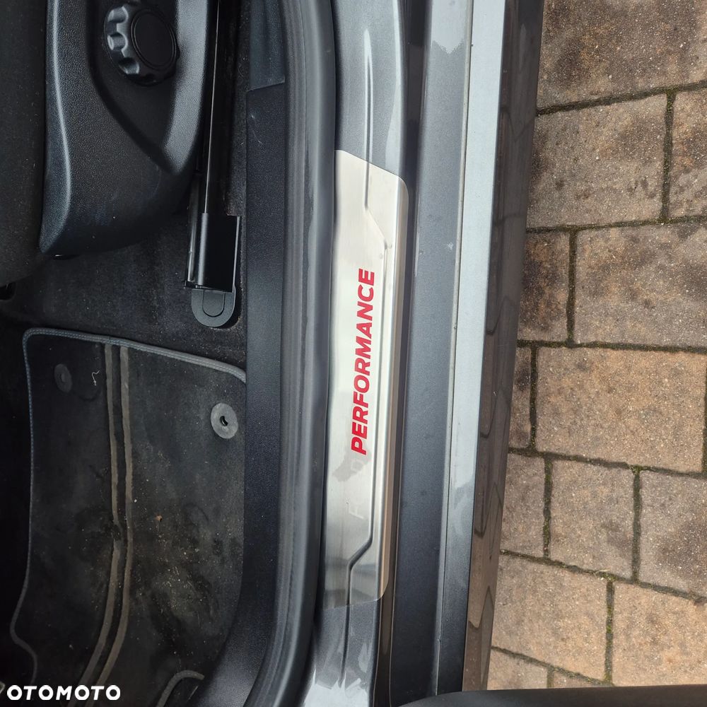 Ford Fiesta 1.5 EcoBoost S&S ST - 8