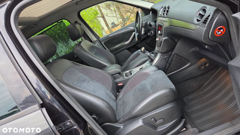 Ford S-Max 2.0 TDCi Titanium - 34