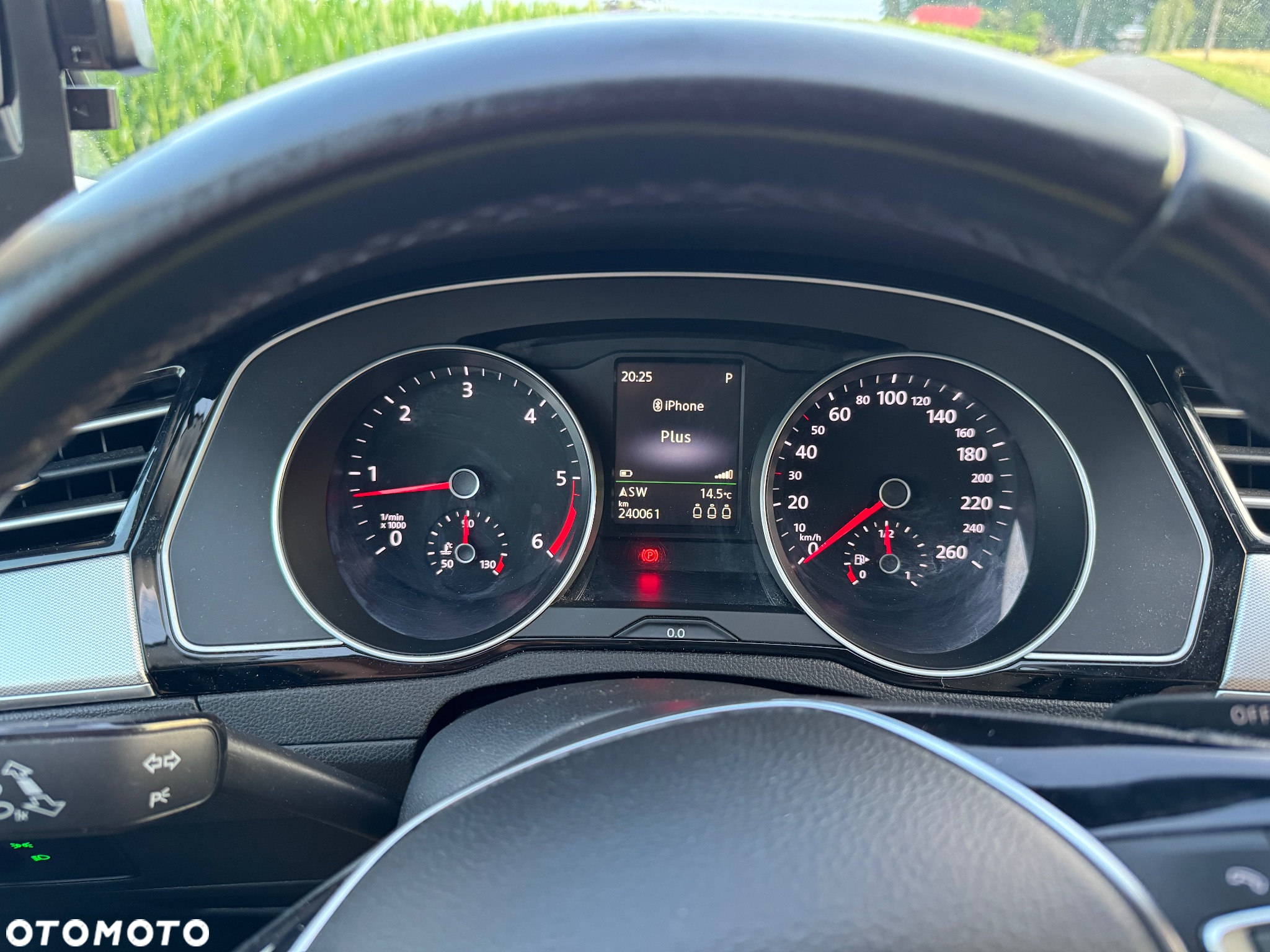 Volkswagen Passat 2.0 TDI BMT Comfortline DSG - 9