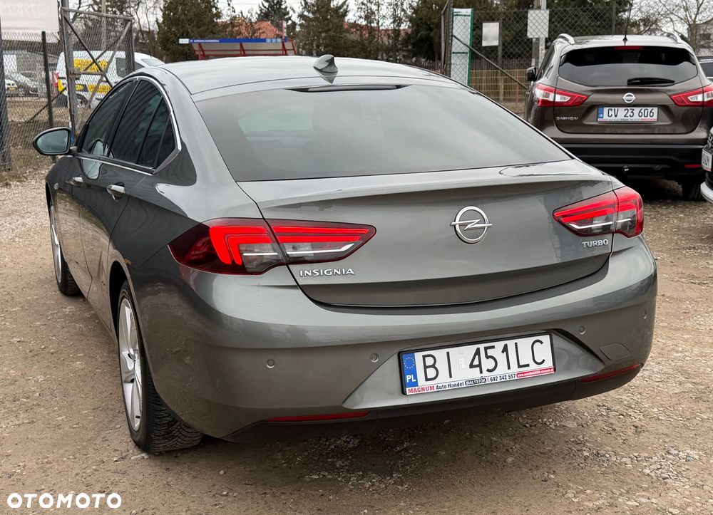 Opel Insignia - 32