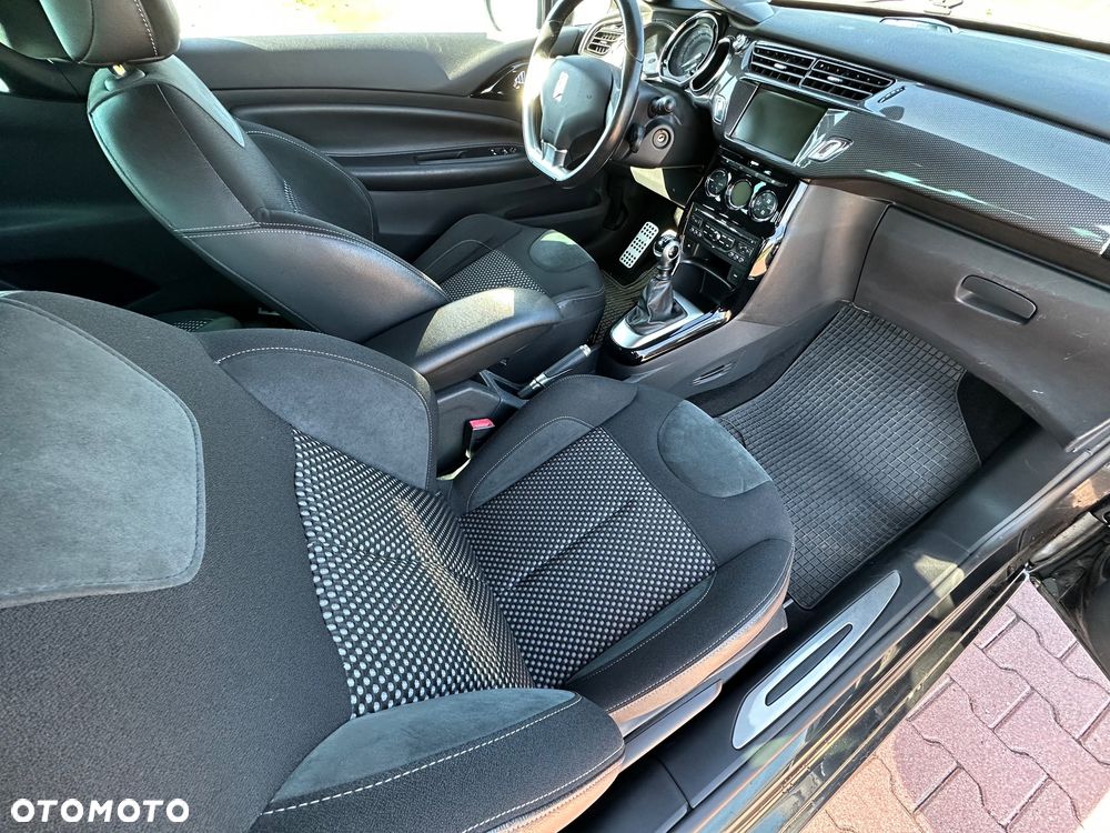 Citroën DS3 1.6 THP SportChic - 8