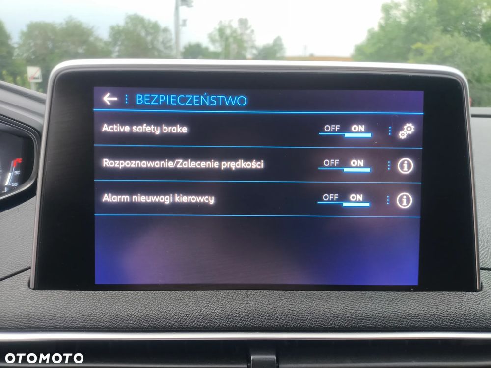 Peugeot 5008 1.2 PureTech Allure S&S EAT6 - 28