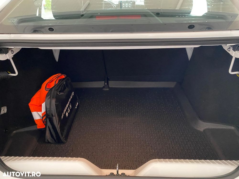 Dacia Logan TCe 90 MT5 Expression - 19