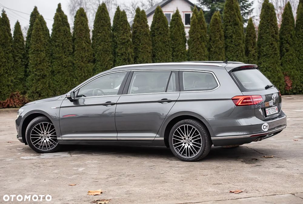 Volkswagen Passat 2.0 TDI SCR 4Motion DSG Highline - 10