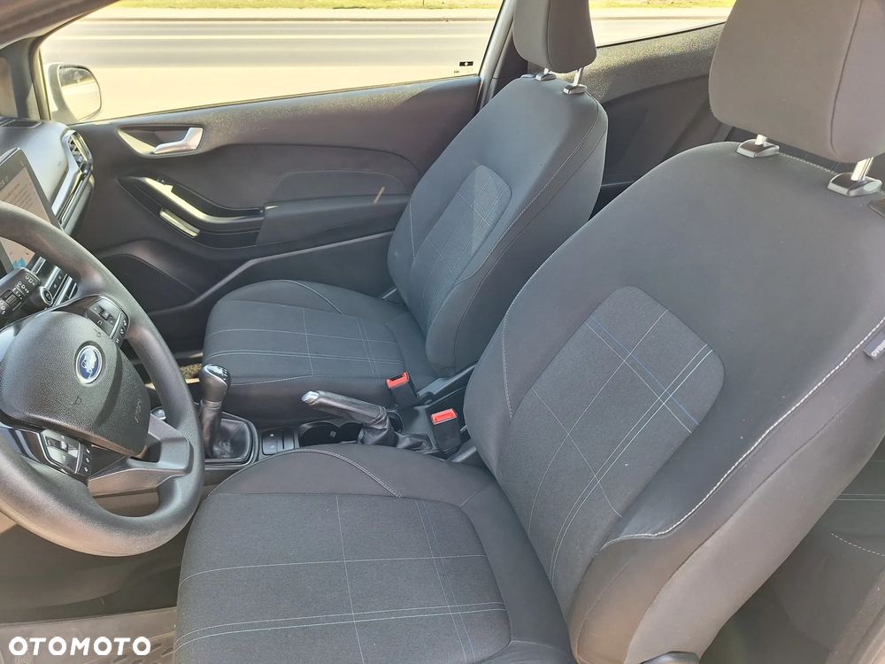 Ford Fiesta - 9