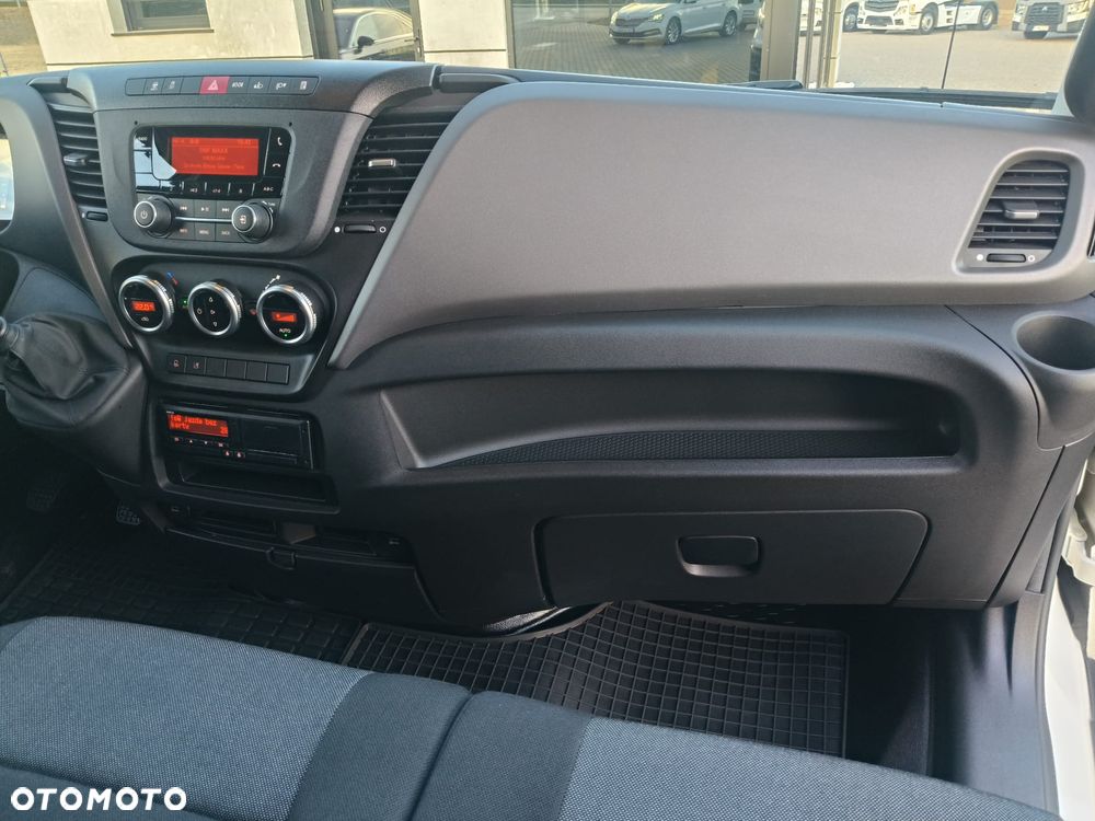 Iveco DAILY 70C18 / SKRZYNIA / FABRYCZNIE NOWE / NA PODUSZKACH / - 29