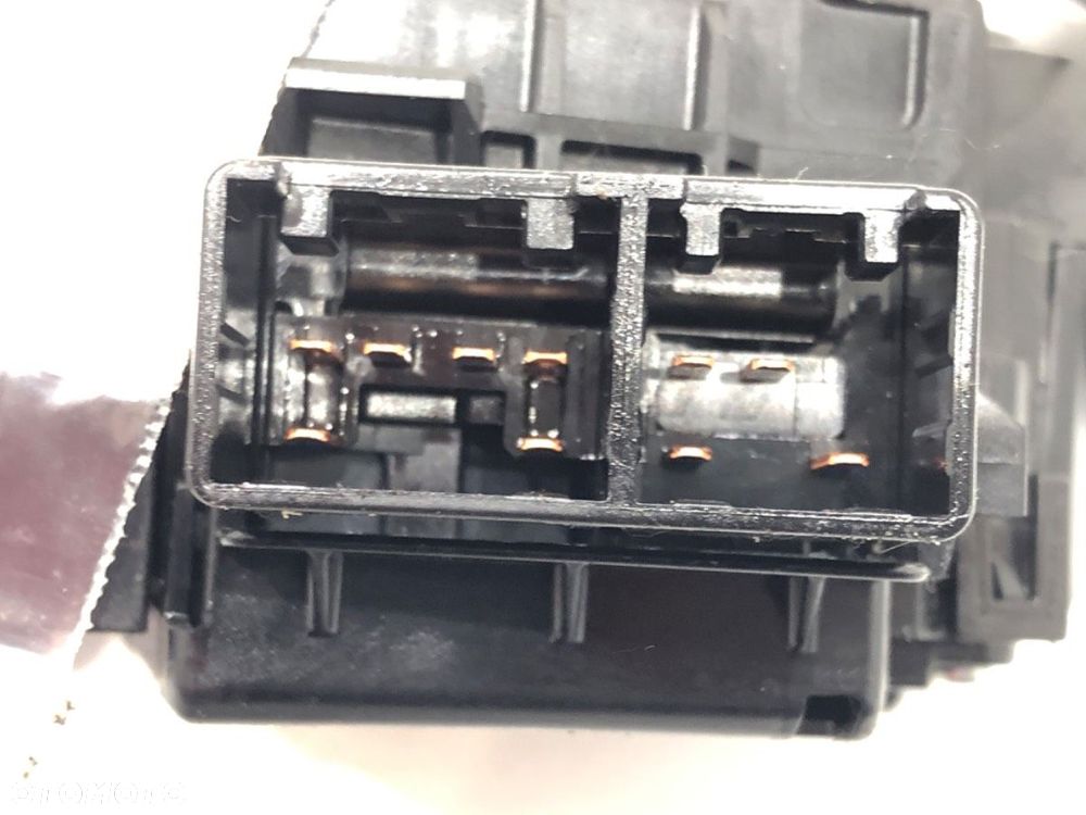 PRZEŁĄCZNIK ZESPOLONY - 68.00 PLN - TOYOTA AURIS Kombi (_E18_) 2013 - 2018 1.6 D4-D (WWE185_) 82 - 5