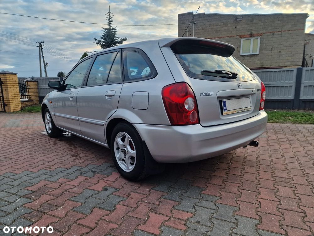 Mazda 323 - 3