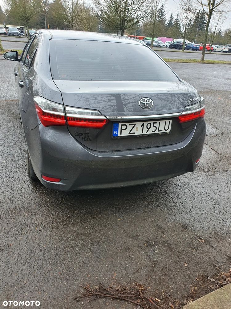 Toyota Corolla 1.6 Comfort - 3