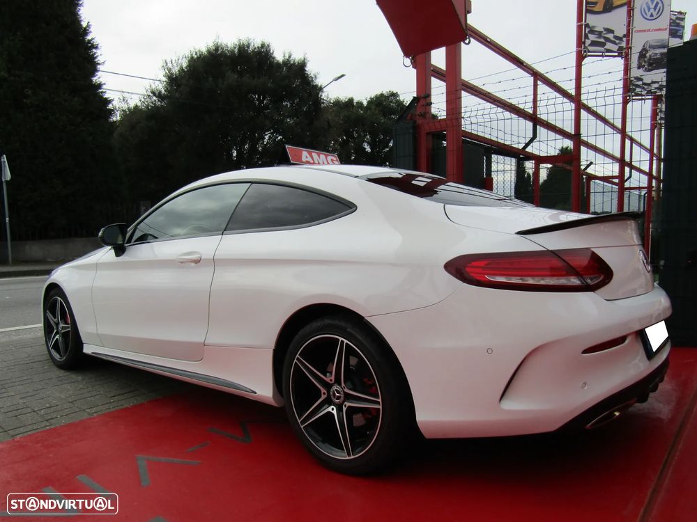 Mercedes-Benz C 180 AMG Line - 21