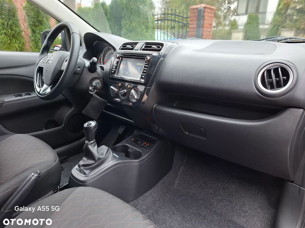 Mitsubishi Space Star - 18