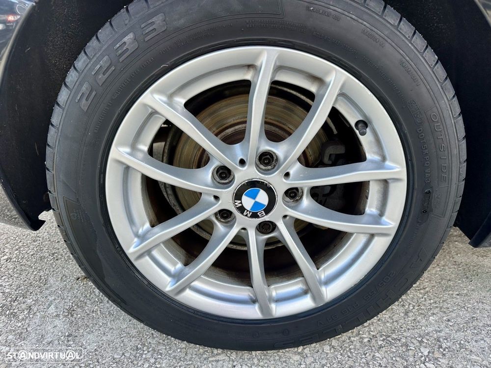 BMW 116 d EDynamics Line Sport - 8