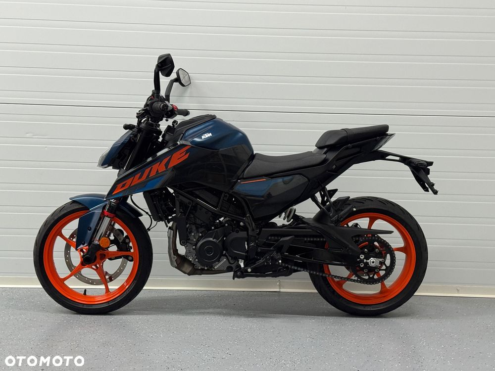 KTM Duke 125 - 19