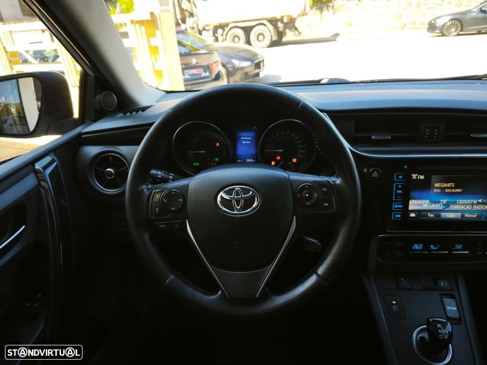 Toyota Auris 1.8 HSD Comfort+J17 - 31