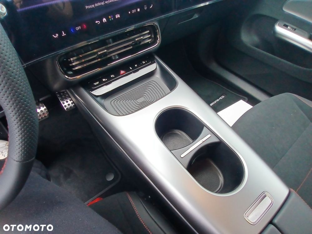 Mercedes-Benz CLA 200 mHEV 8G-DCT - 13