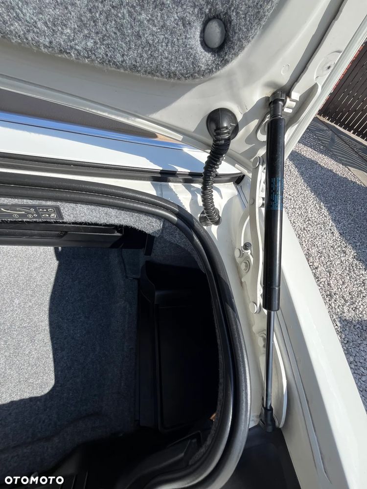 BMW Seria 3 330 Ci Edition Exclusive - 6