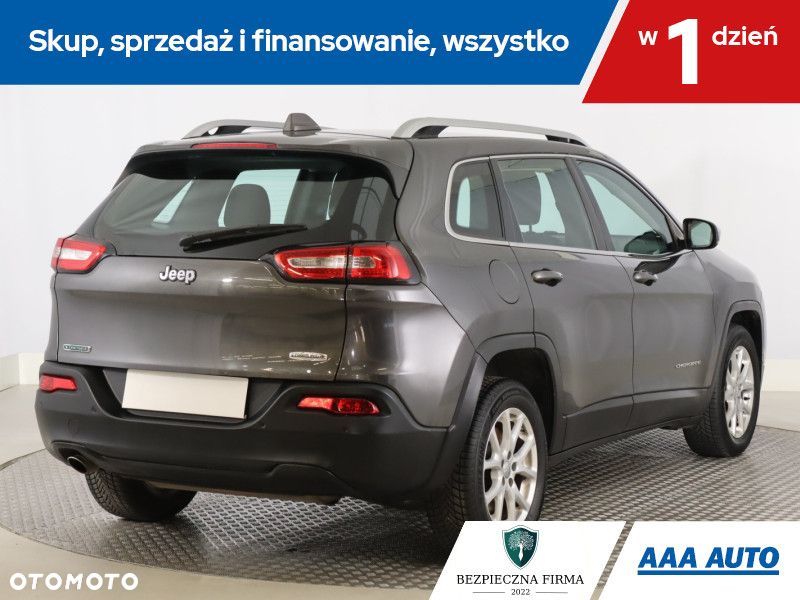 Jeep Cherokee - 7