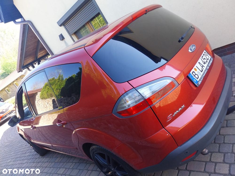 Ford S-Max - 16