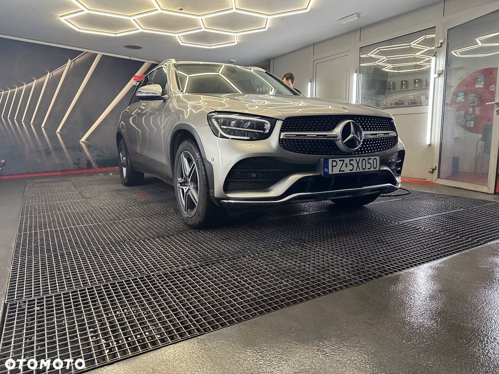 Mercedes-Benz GLC 200 d 4-Matic Business Edition - 3