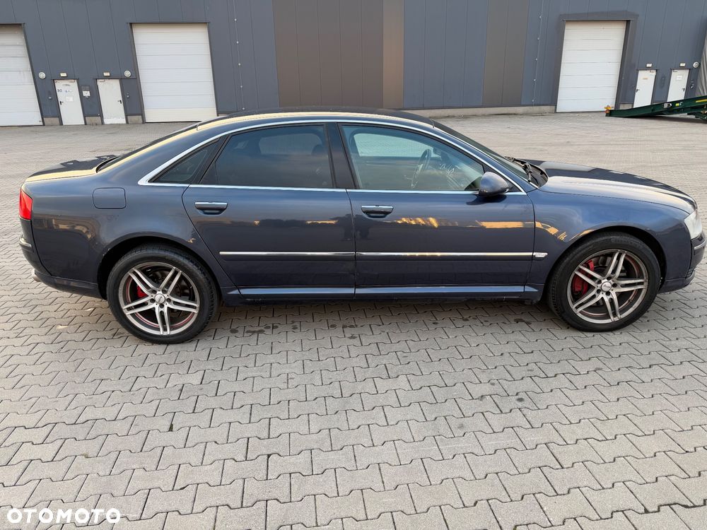 Audi A8 - 7