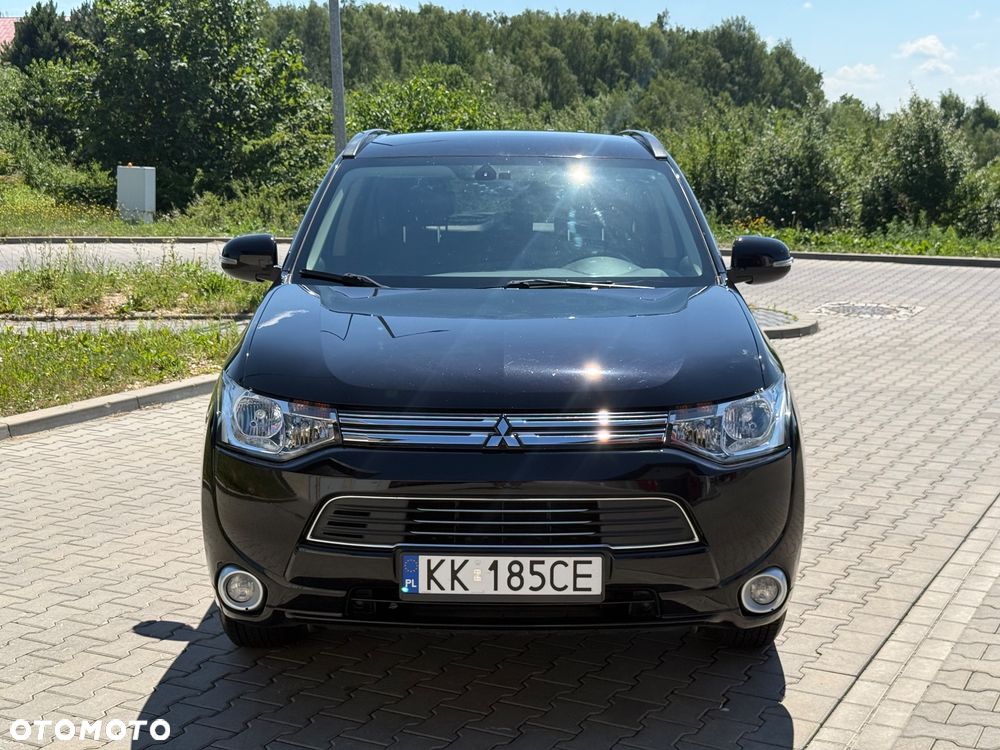 Mitsubishi Outlander 2.0 4WD Plus - 2