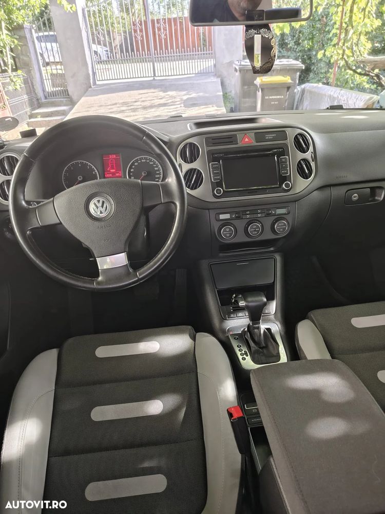 Volkswagen Tiguan - 6