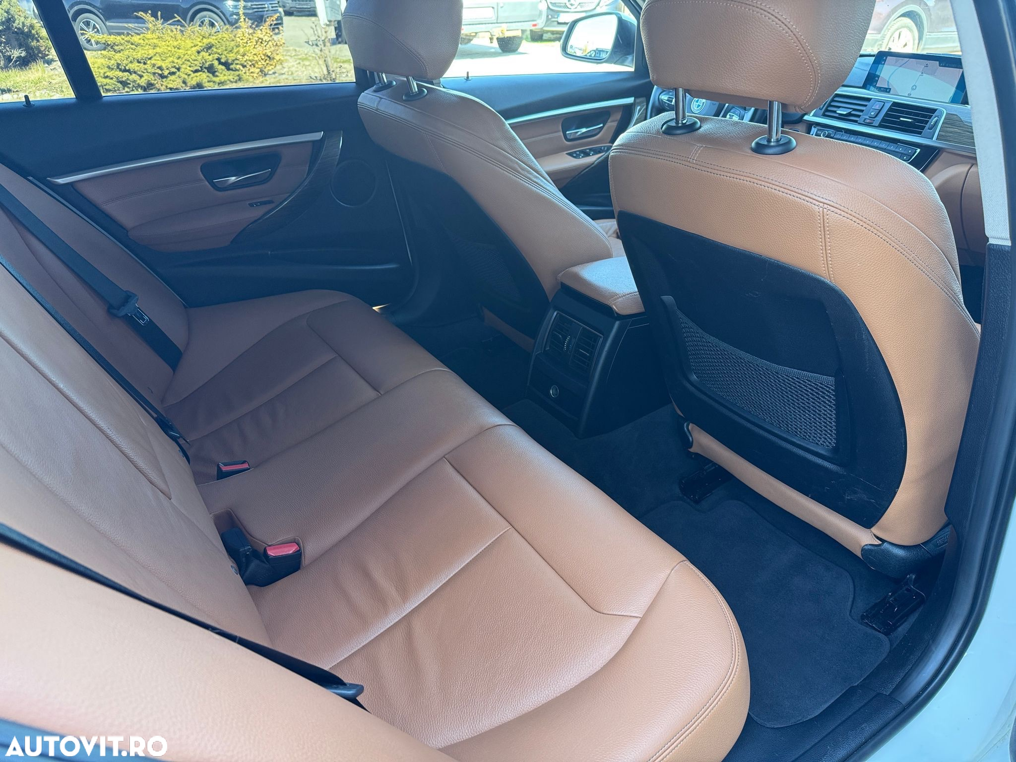 BMW Seria 3 318i Aut. Edition Luxury Line Purity - 16