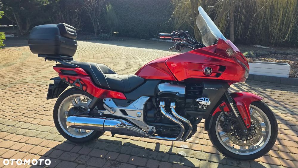 Honda CTX - 7