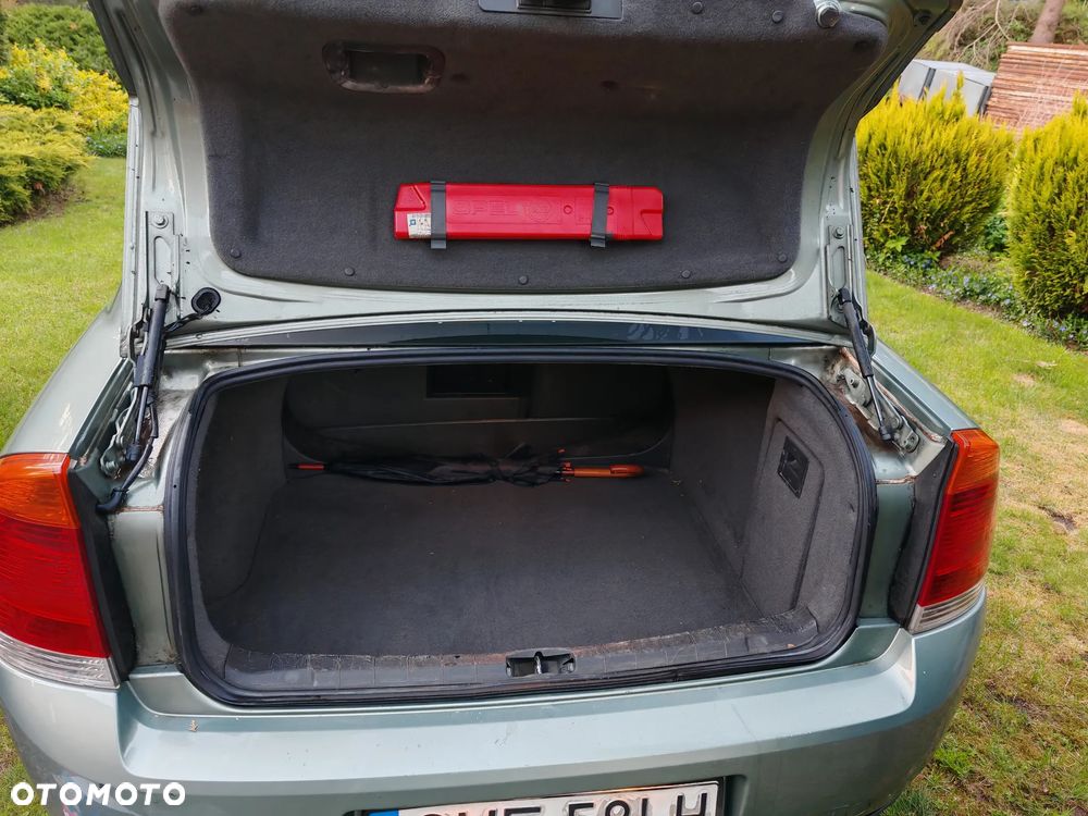 Opel Vectra 1.8 Comfort - 9
