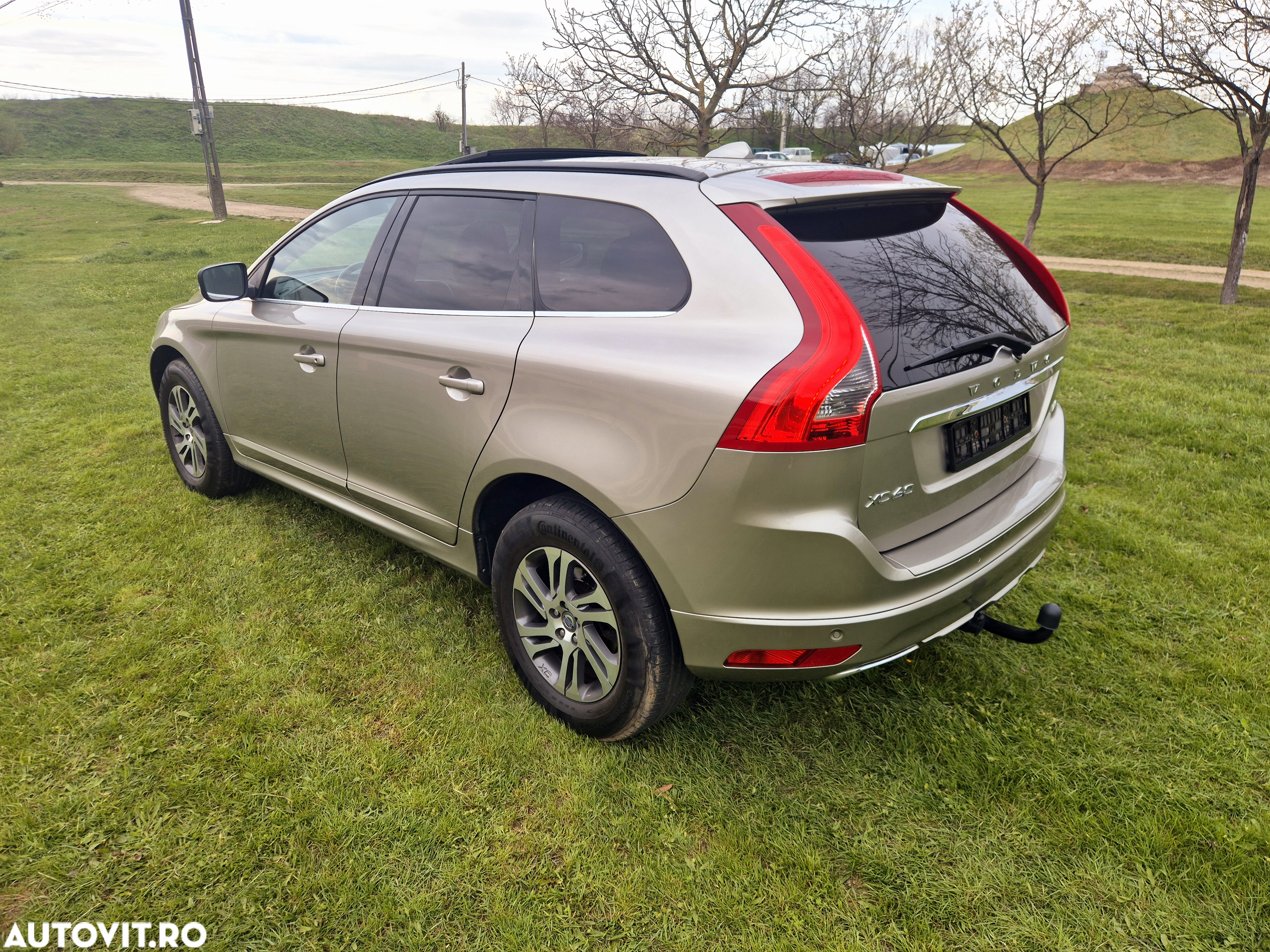 Volvo XC 60 D4 Geartronic Momentum - 33
