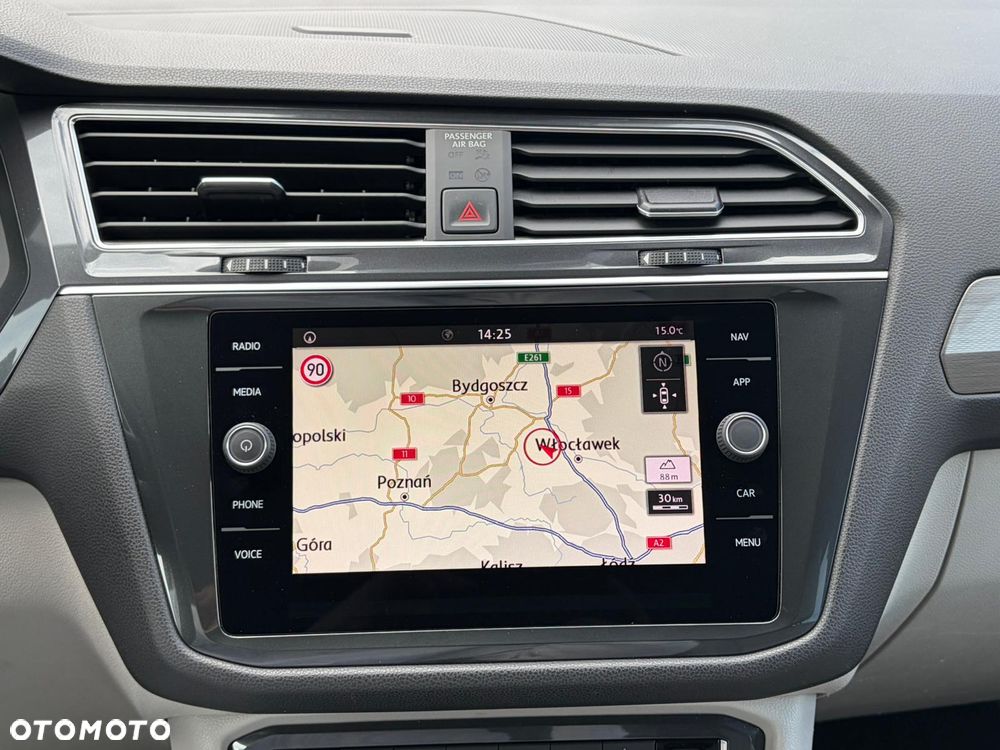 Volkswagen Tiguan - 27