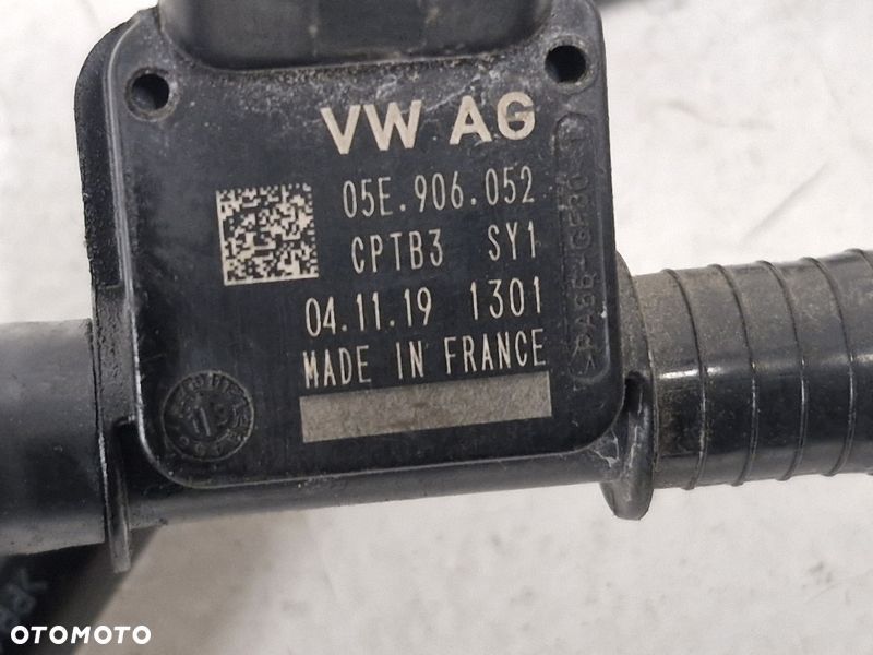 volkswagen golf vii 7 1.0 tsi czujnik zawór rurka przewód paliwa 05e906052 - 6