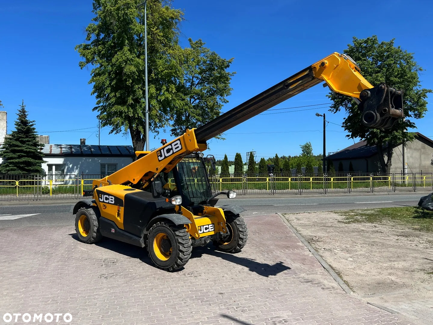 JCB 525-60 Hi-Viz - 15
