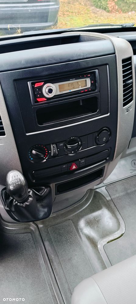 Volkswagen CRAFTER MAXI KONTENER 2.5 TDI 136 KM - 4