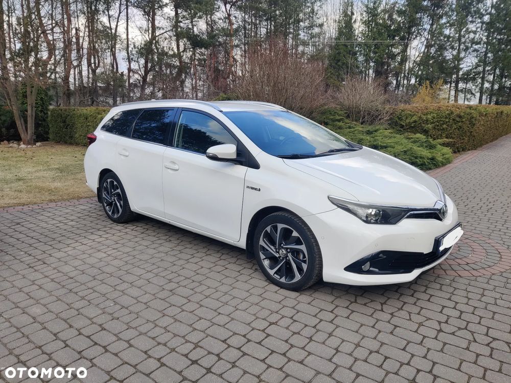 Toyota Auris Hybrid 135 Premium - 6
