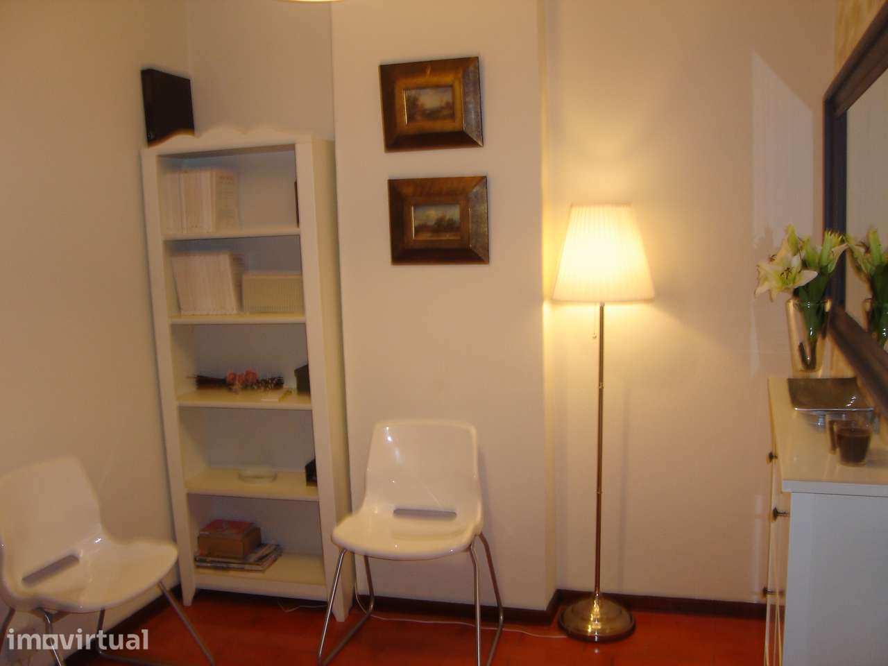 QUARTO  individual arrenda-se  em apartamento  mobilado nas Antas. - Grande imagem: 3/7