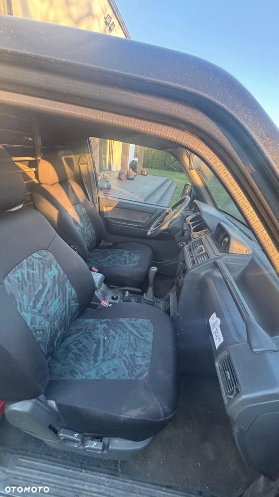 Mitsubishi Pajero - 5