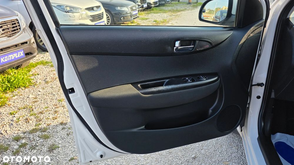 Hyundai i20 - 16