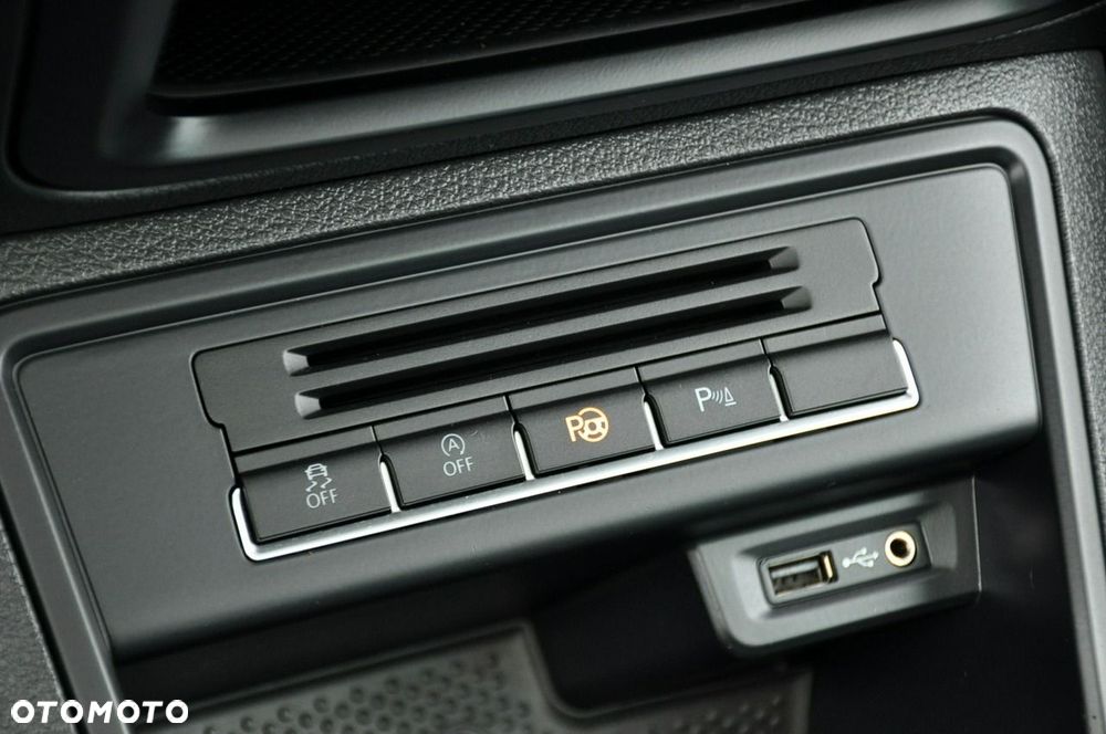 Volkswagen Tiguan - 36