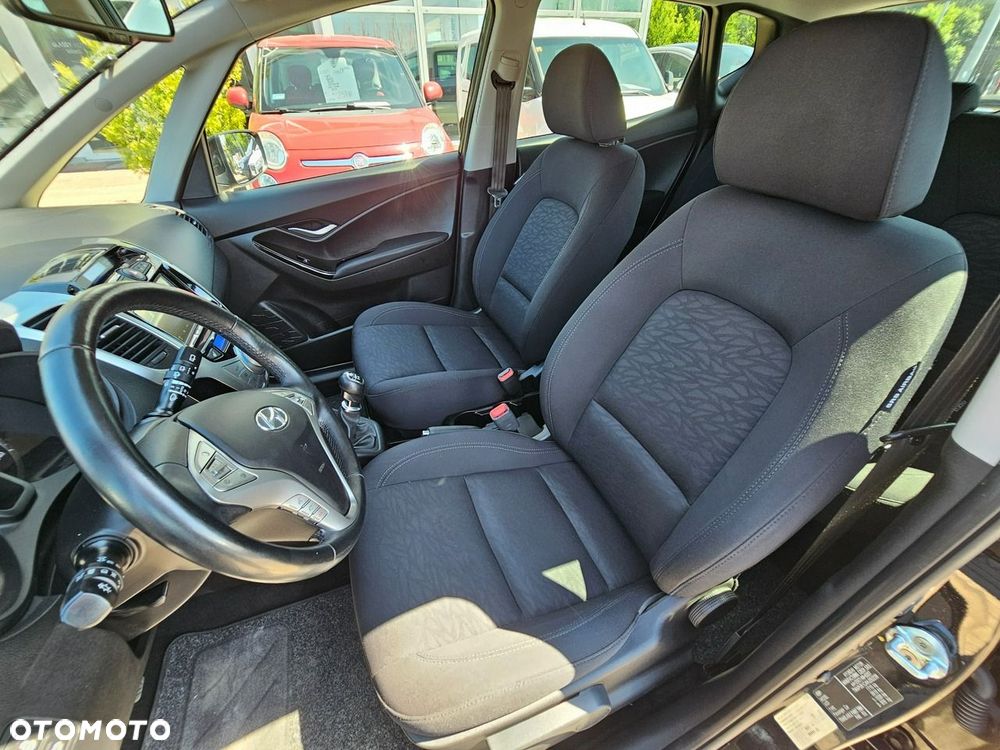 Hyundai ix20 1.4 blue Comfort - 11