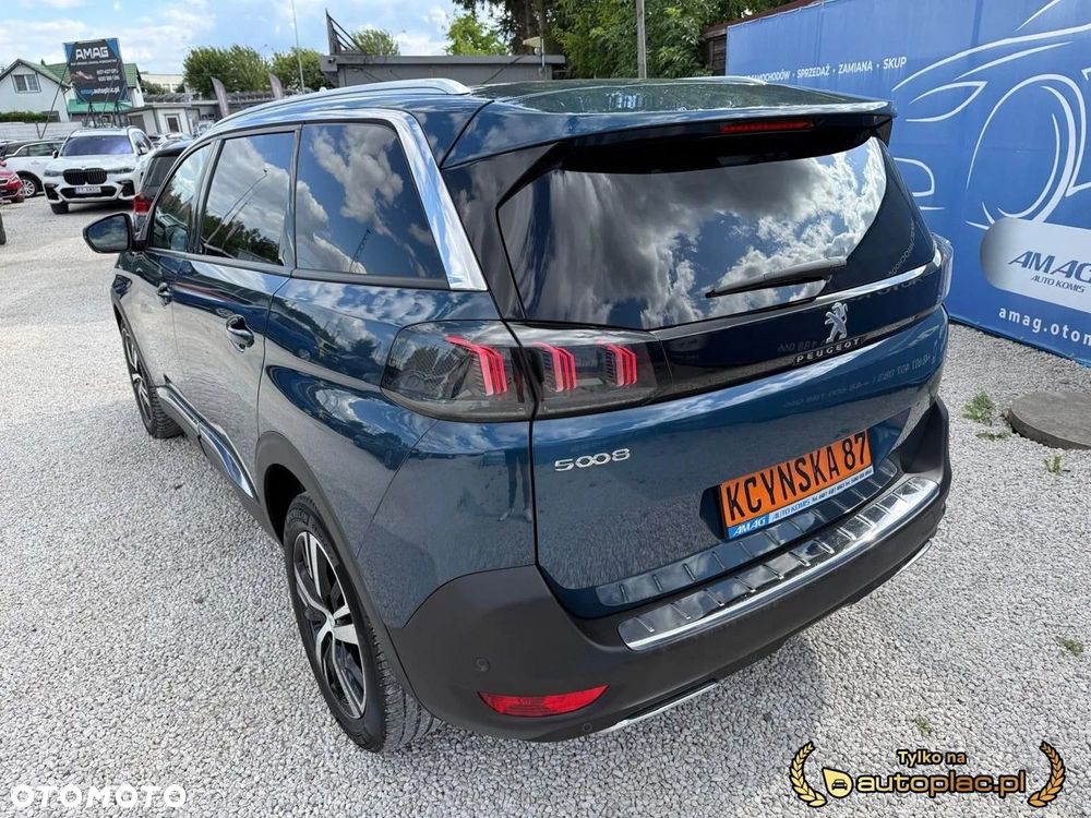 Peugeot 5008 - 8