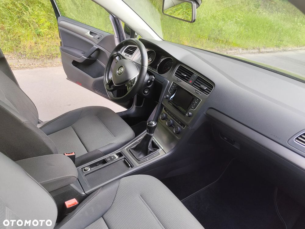 Volkswagen Golf 2.0 BlueTDI Comfortline - 14