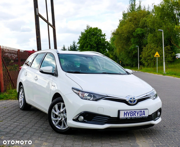 Toyota Auris 1.8 HSD Sol