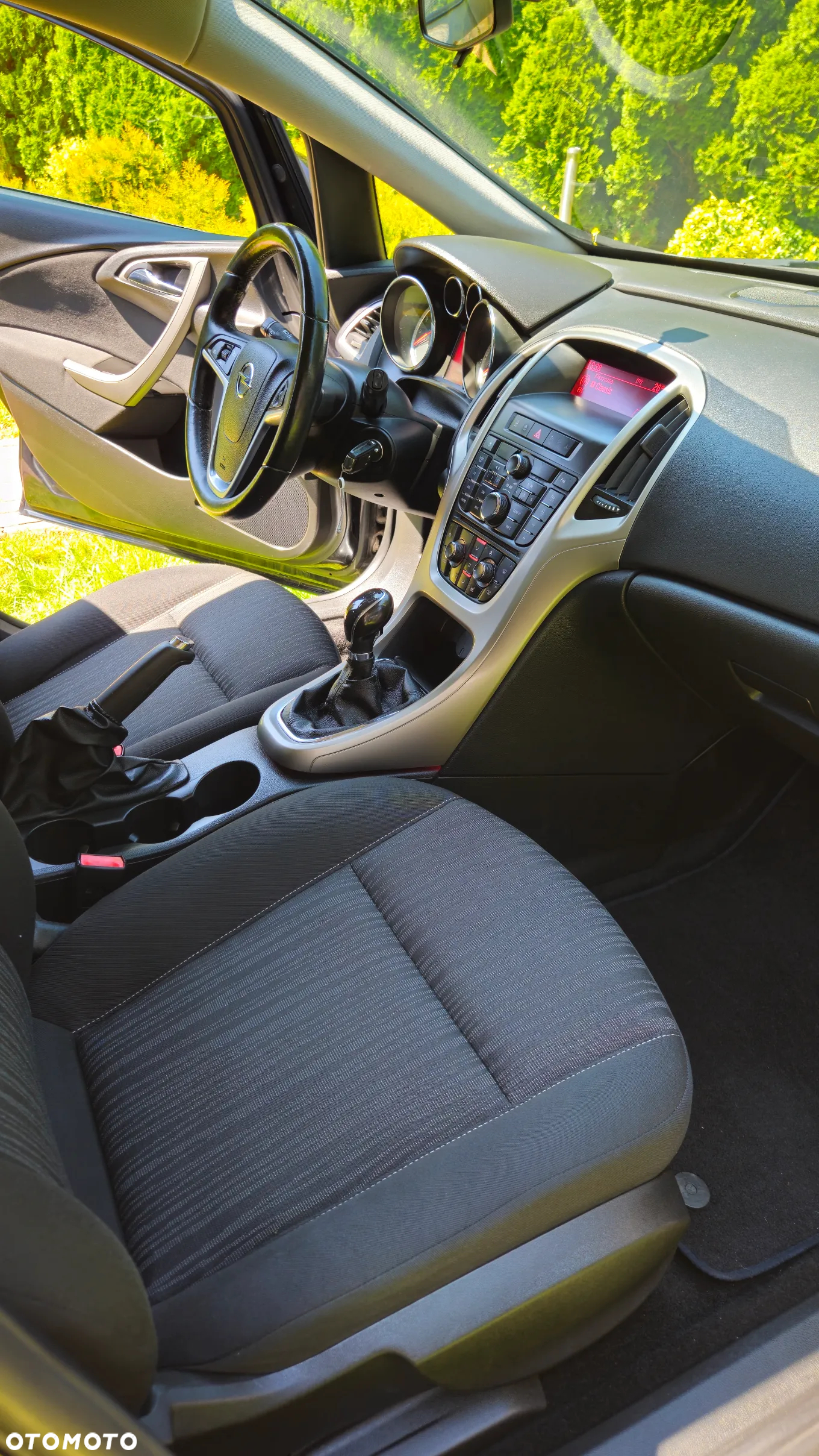 Opel Astra IV 1.4 Essentia - 11