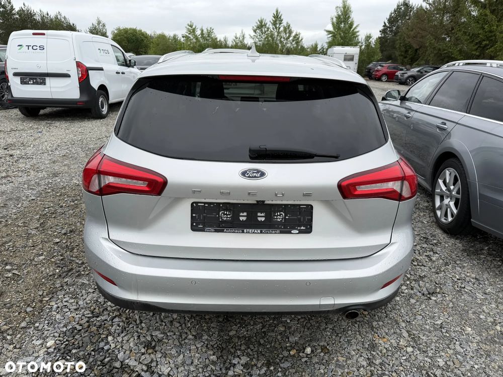 Ford Focus 2.0 EcoBlue Titanium Business - 4
