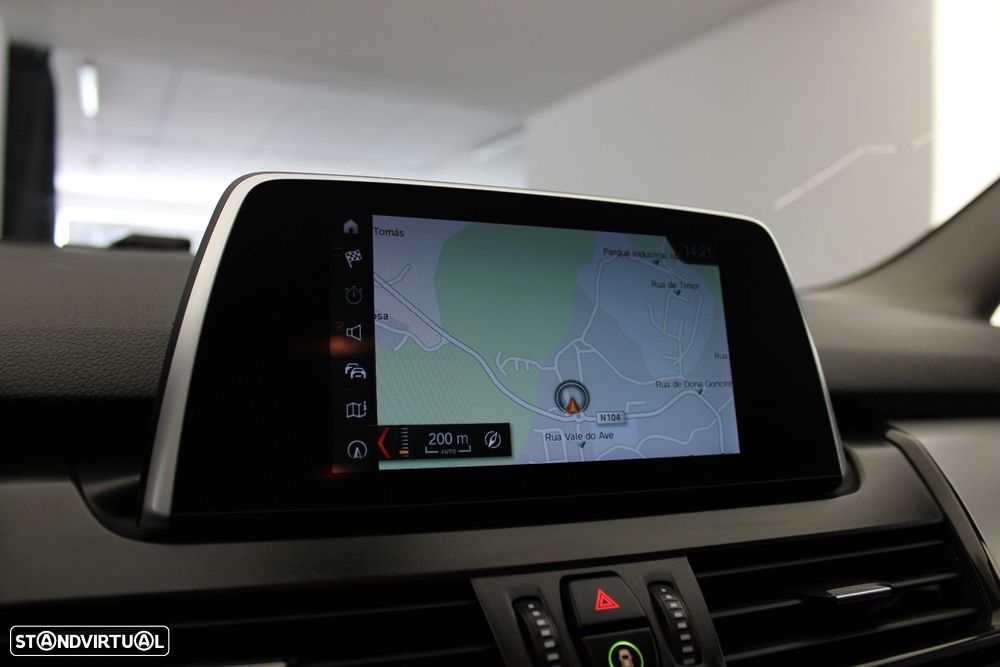 BMW 216 Gran Tourer d Auto - 17