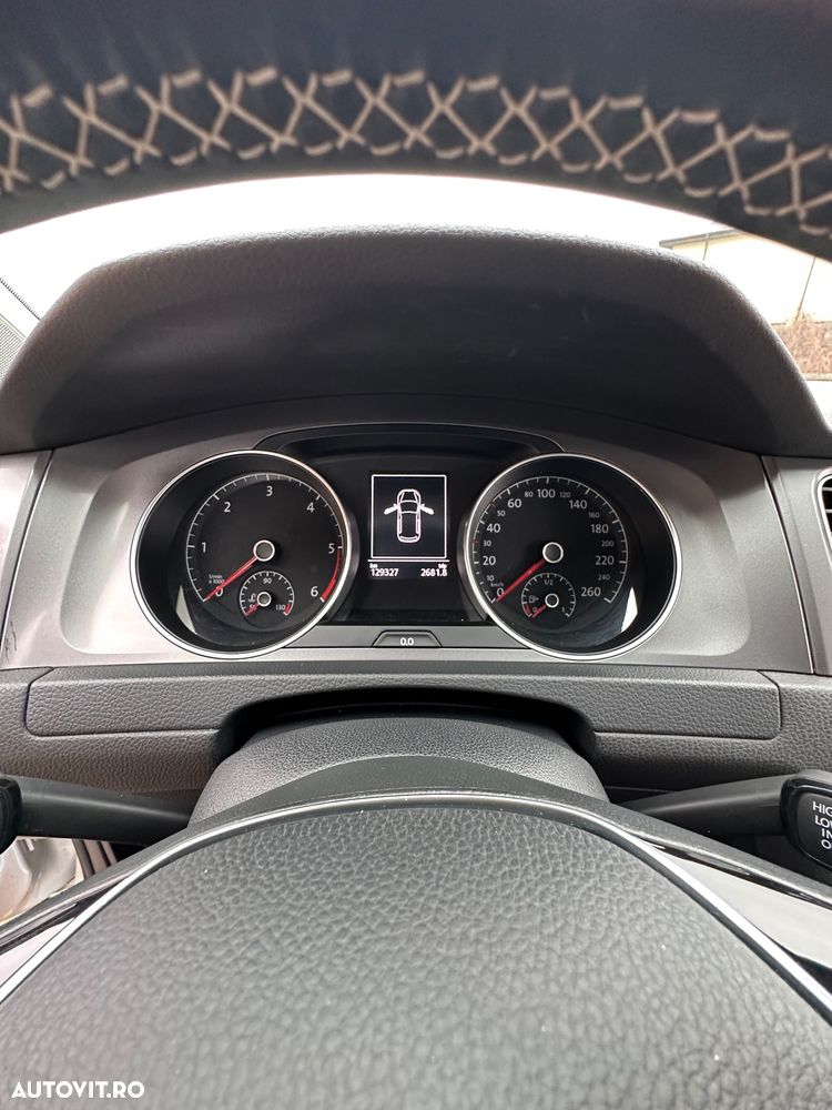 Volkswagen Golf 1.6 TDI BlueMotion Technology DSG Lounge - 7