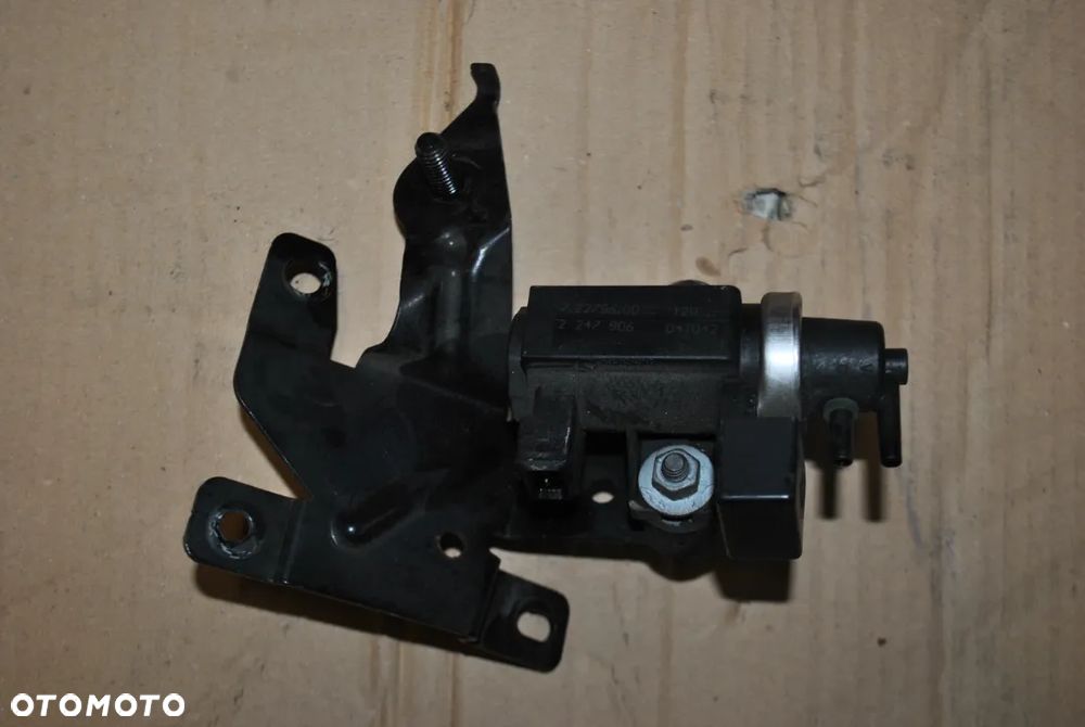 Zawór podciśnienia BMW E46 2.0 D 150 KM - 2